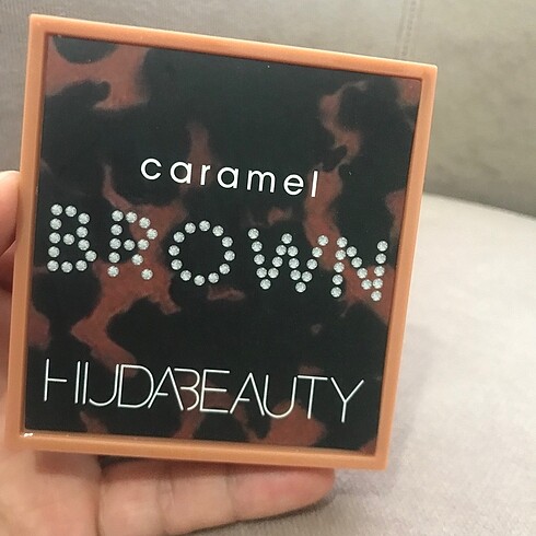 HUDABEAUTY FAR PALETİ