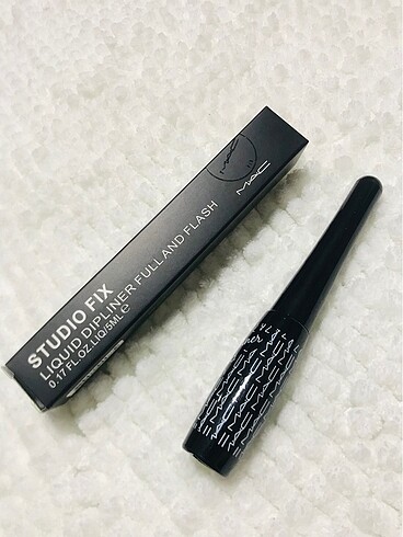 MAC EYELİNER