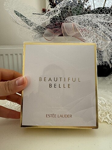  Beden Renk Este Lauder Beautıful belle