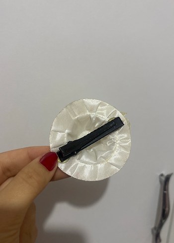 Diğer İşlemeli Altın Renkli Kadın Broş