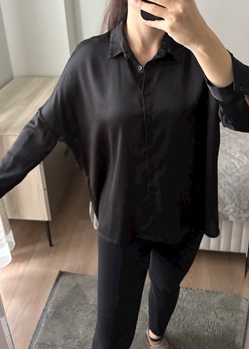 Siyah Düğmeli Uzun Kollu Kadın Gömlek - Görsel 3
