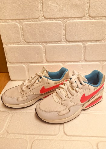 Nike Beyaz Kadın Spor Ayakkabı
