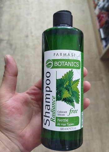 Farmasi Botanics Isırgan Özlü Şampuan 500ml