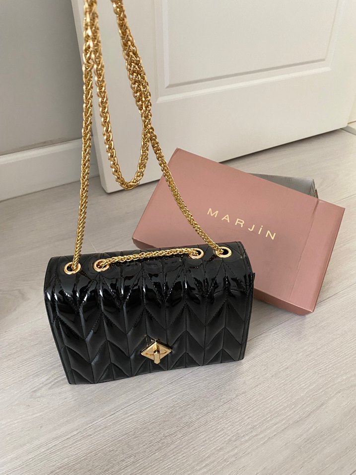 Siyah Parlak Deri Kadın Çanta - Görsel 3