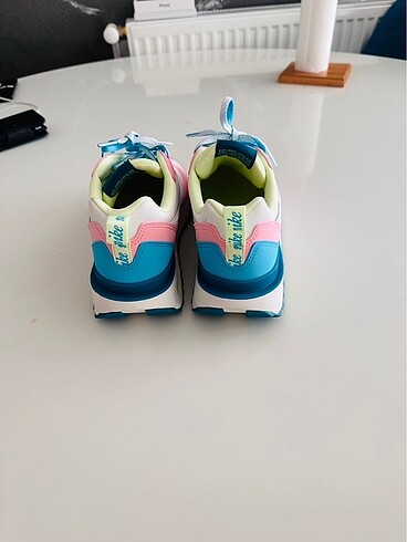 38 Beden çeşitli Renk Nike spor ayakkabı