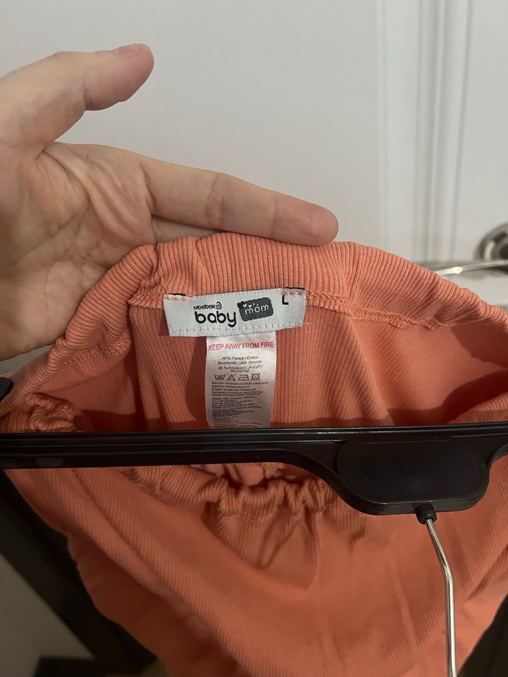 Hamile eşofman altı içten ayarlanıyor - Görsel 4