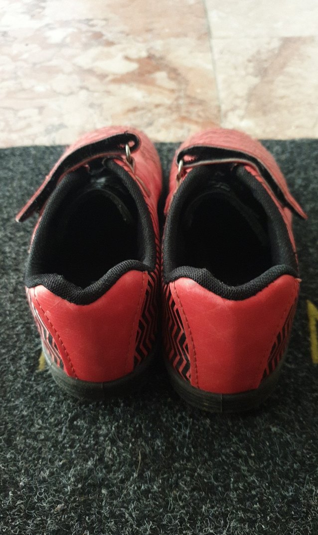 Lc Waikiki marka kırmızı halı saha ayakkabısı/krampon - Görsel 2