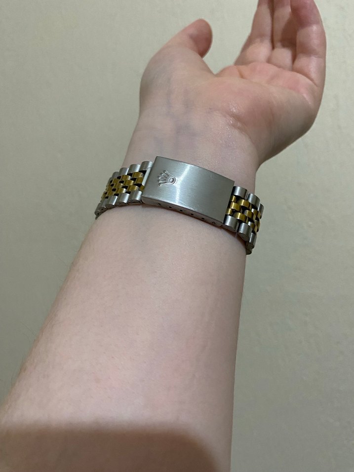 Altın Renkli Kadın Saat Parlak Taşlı - Görsel 4