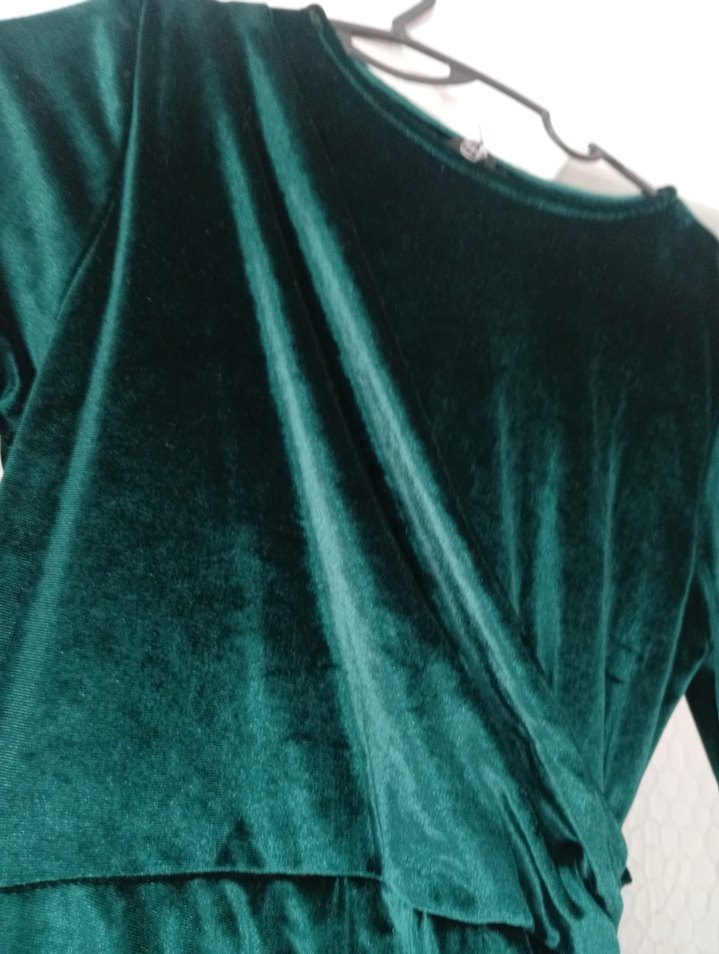 Yeşil Drapeli Uzun Kadın Elbise - Görsel 4