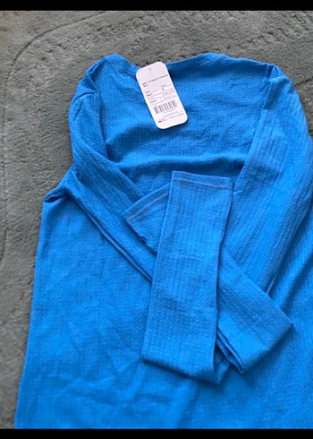 Parmaktan gecırmelı göğüs kısmı dekoltelı sıfır ürünler - Görsel 4