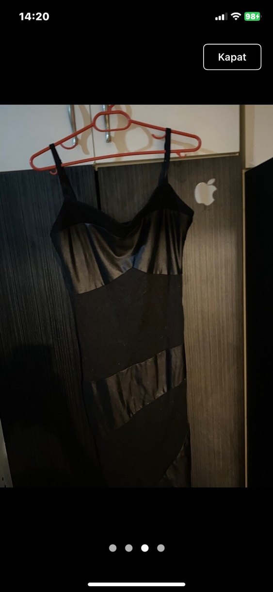 Uzun Siyah V Yakalı Gotik Elbise - Görsel 2