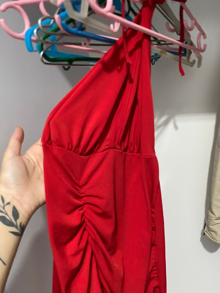 Kırmızı mini Elbise göğüs dekoltelı sırt dekolteli - Görsel 2