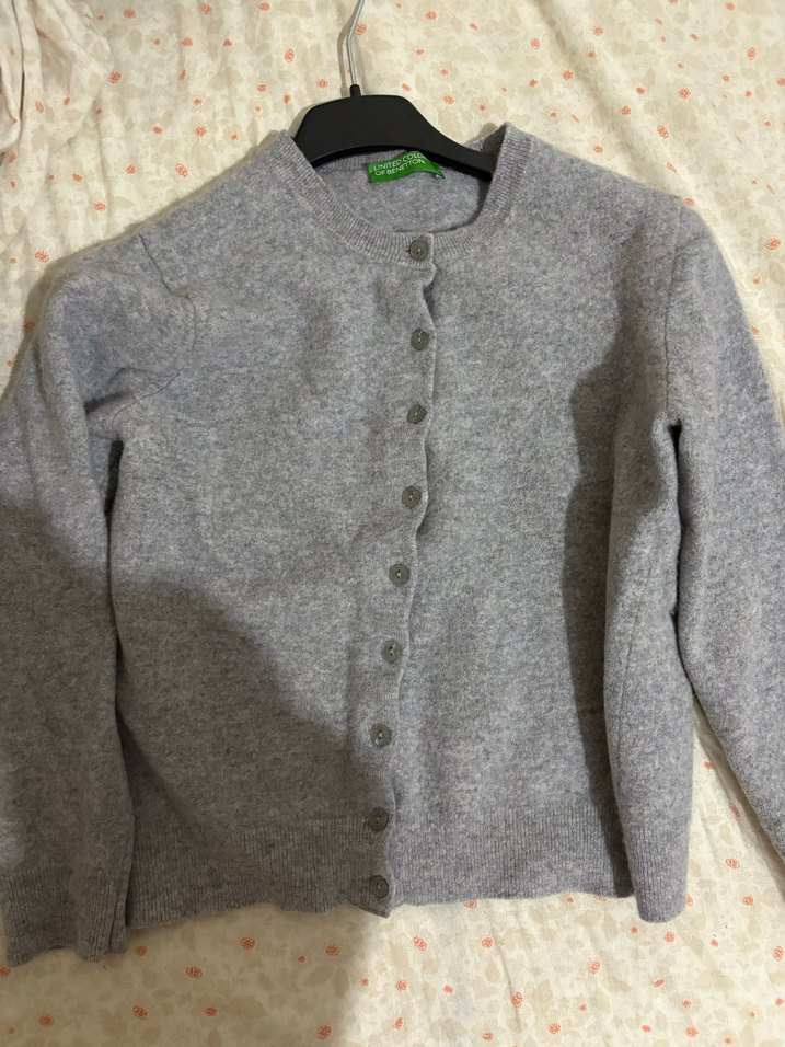 Gri Düğmeli  Yün Hırka - Görsel 5