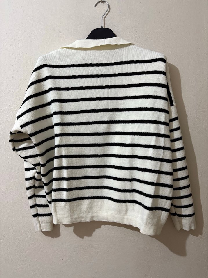 Çizgili Beyaz Uzun Kollu Triko Kazak - Görsel 3