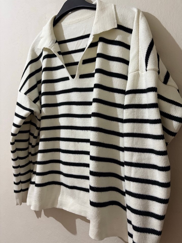 Çizgili Beyaz Uzun Kollu Triko Kazak - Görsel 2
