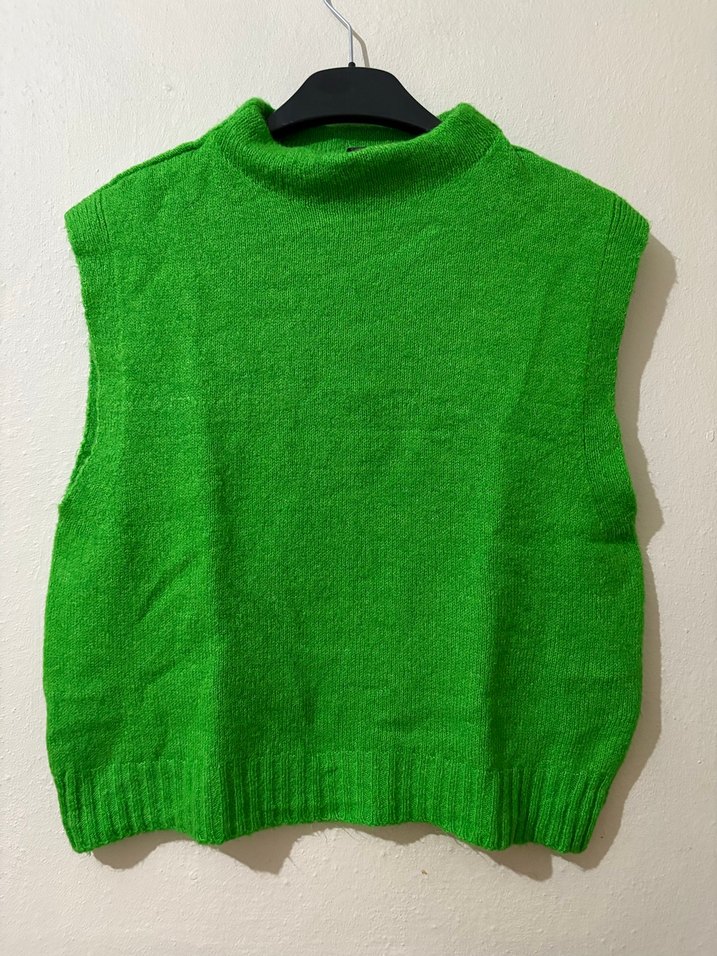 Yeşil Kolsuz Boğazlı Triko Süveter - Görsel 3