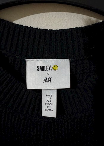 Siyah Nakışlı Kolsuz Örgü Süveter - Görsel 3