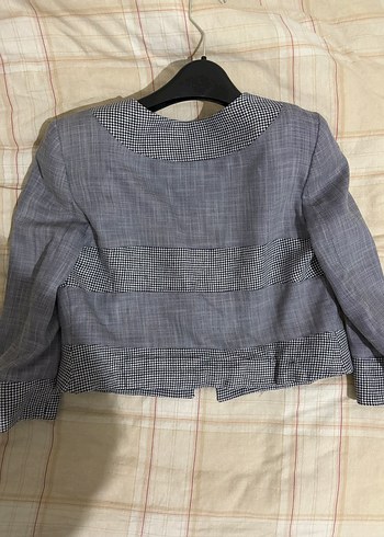 Düğmeli Kısa Kesim Gri Kadın Blazer - Görsel 3