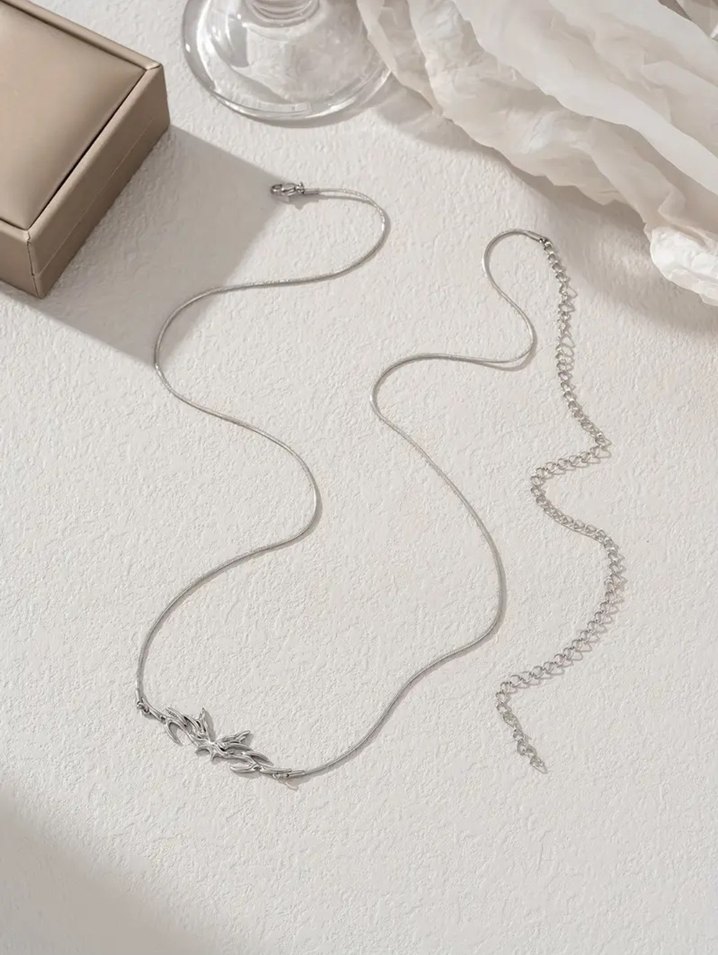 kelebek Desenli Kemerli Minimalist Bel Zinciri - Görsel 4