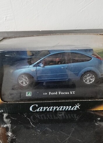 Beden Cararamax 1:24 Ford Focus st