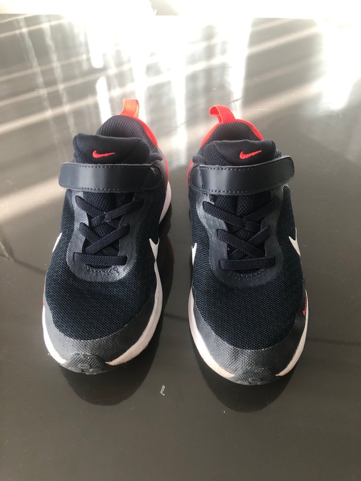 Nike Revolution 7 28,5 numara - Görsel 3