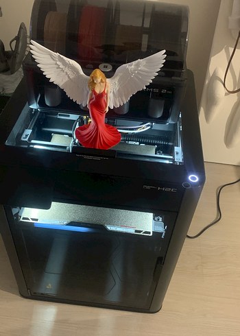 Kırmızı Elbiseli Kanatlı Melek Figürü - Görsel 4