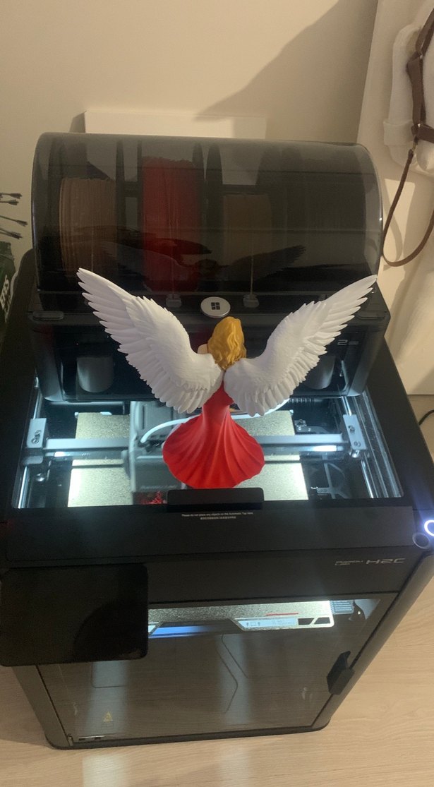 Kırmızı Elbiseli Kanatlı Melek Figürü - Görsel 3