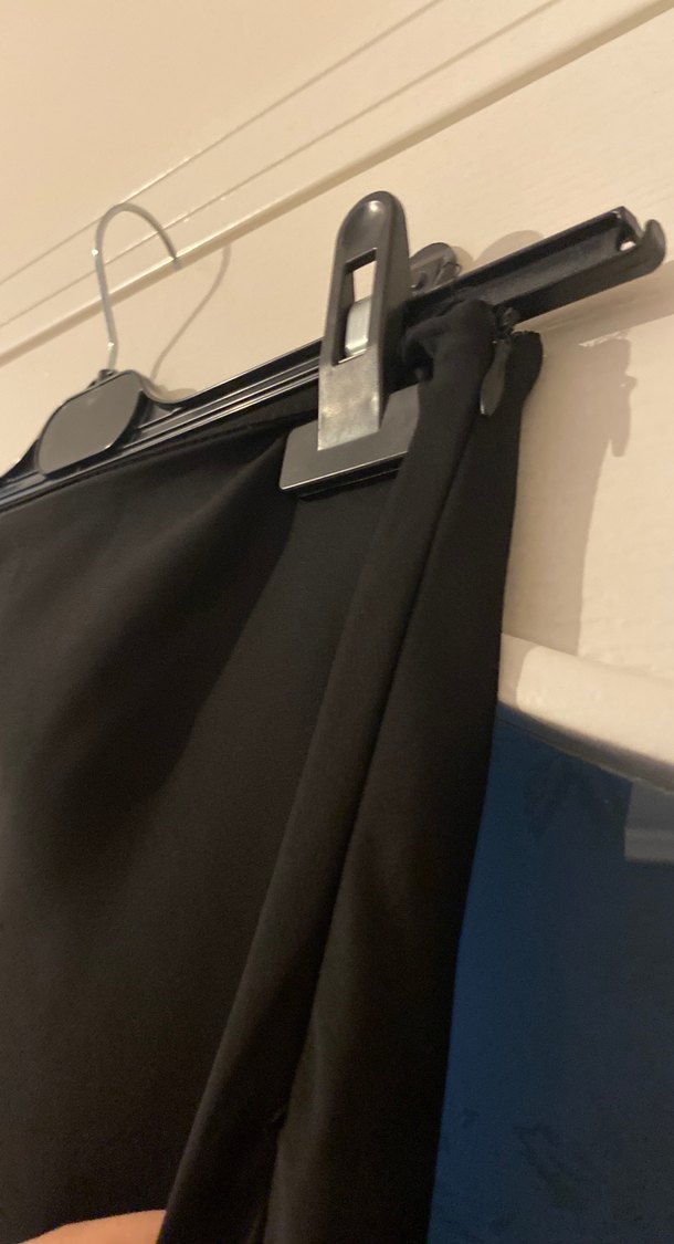 Kadın Siyah Uzun Dökümlü Saten Etek - Görsel 3