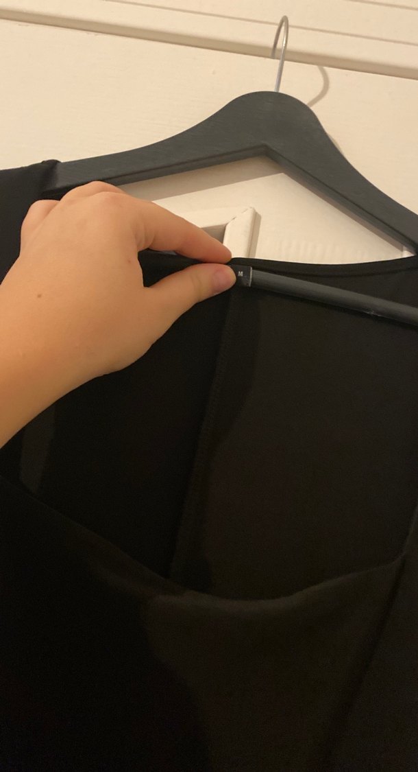 Uzun Kollu Siyah Drapeli Gotik Elbise - Görsel 2