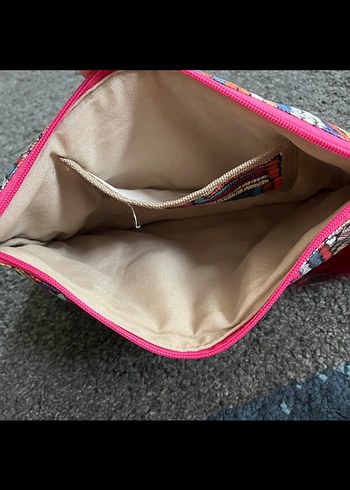 Zara Renkli Nakışlı Püsküllü Bohem Kadın Portföy Çanta