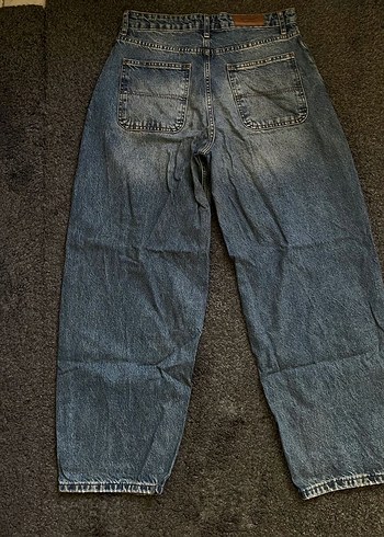 Zara balloon fit jean