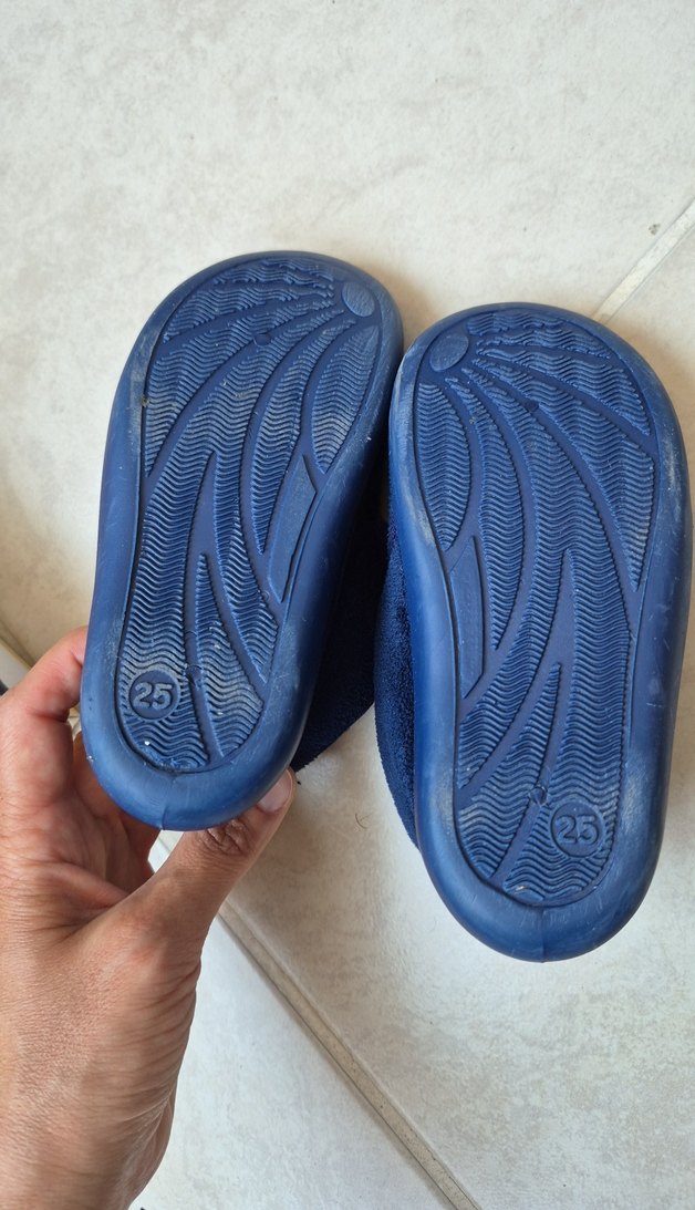 Mavi Erkek Çocuk Nakışlı Sıcak Terlik - Görsel 3