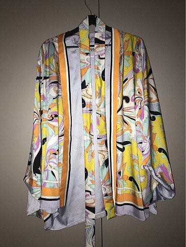 Zara saten kimono