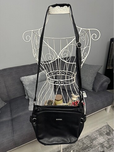 MANGO BAYAN SPOR ÇANTA ÜRÜN ORJİNALDİR AZ KULLANILMIŞTIR - Görsel 3