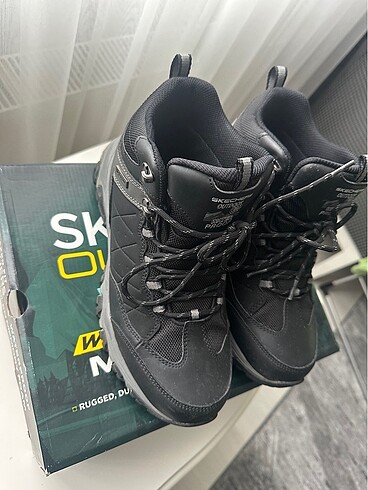 Skechers 41,5 NUMARA SKECHERS 66283/BLK SELMEN -TELAGO BLACK WATERPROOF