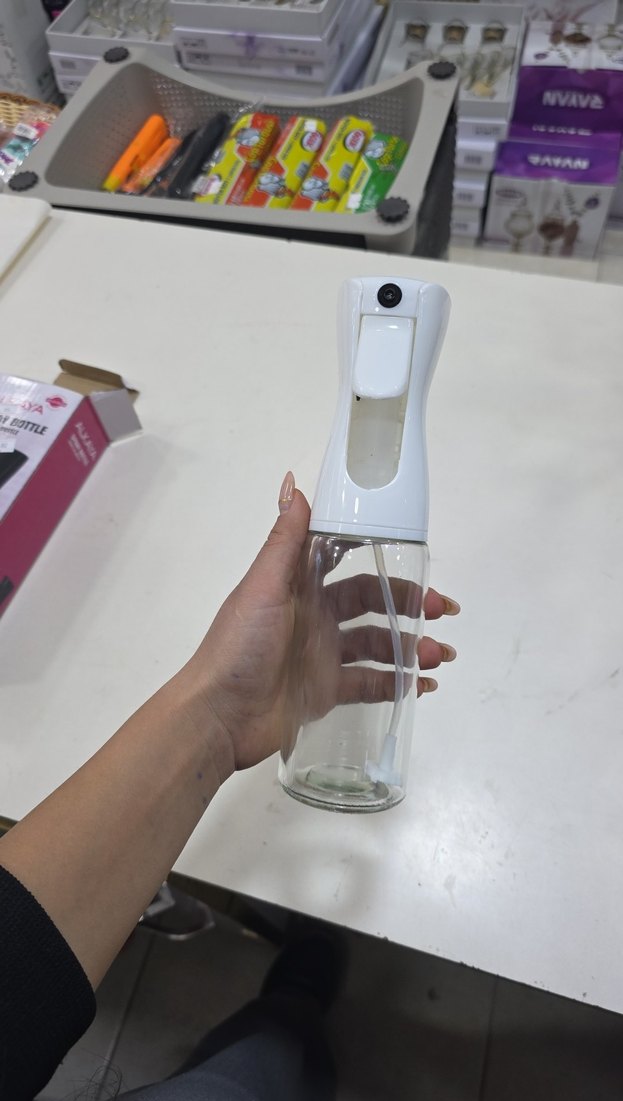 Beyaz Püskürtücü Şişe Mutfak Aksesuarı - Görsel 2