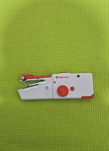 Dikiş Makinesi Silvercrest marka Elde pil ile çalışan mini dikiş