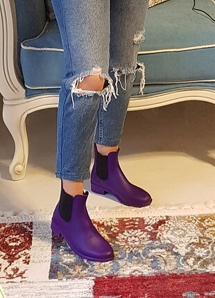 Yağmurluk bot