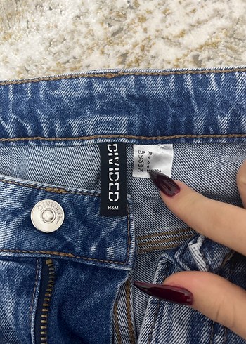 Geniş Kesim Mini Denim Şort - Görsel 3