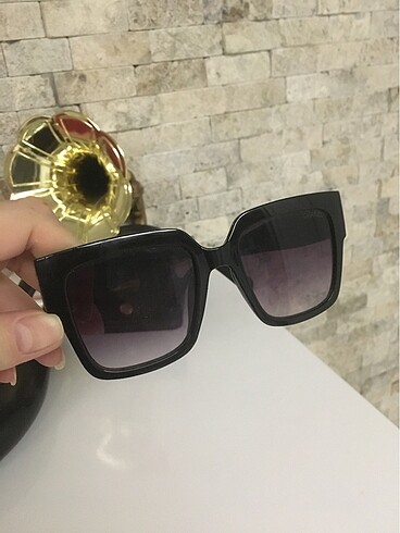 Chanel güneş gözlüğü