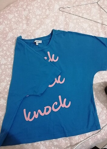 Twist Tshirt