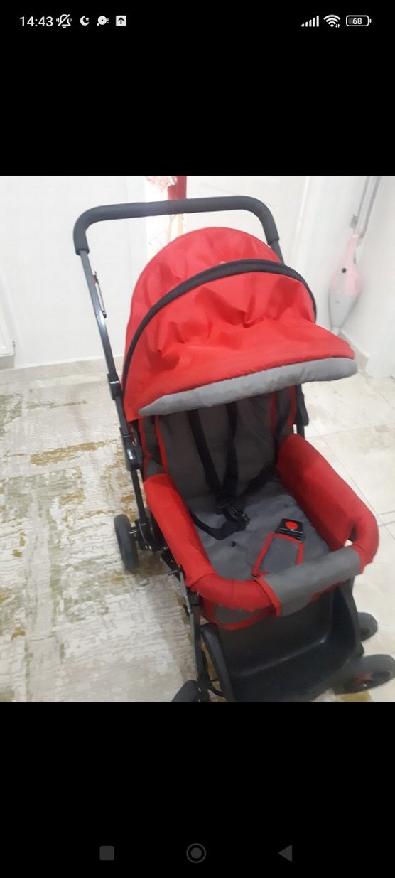 Kırmızı ve Gri Bebek Arabası - Görsel 2