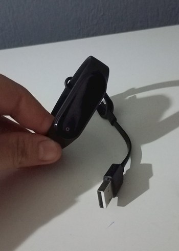 Siyah Akıllı Bileklik ve Şarj Kablosu - Görsel 5