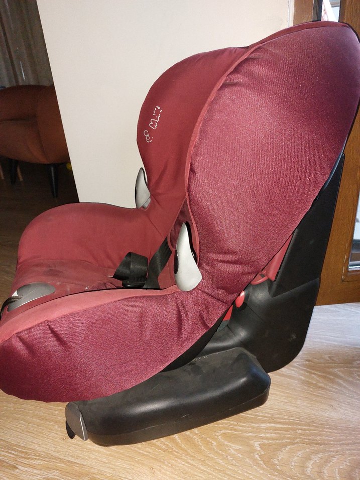 Koyu Kırmızı Çocuk Oto Koltuğu - Görsel 5