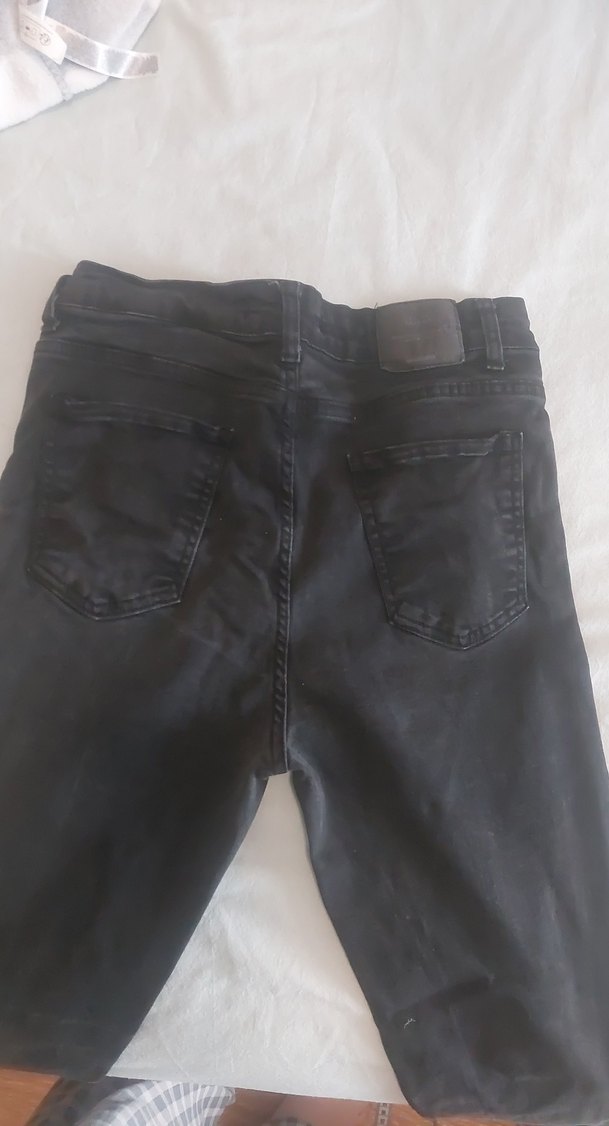 Kemer Detaylı Siyah Kadın Jean - Görsel 4