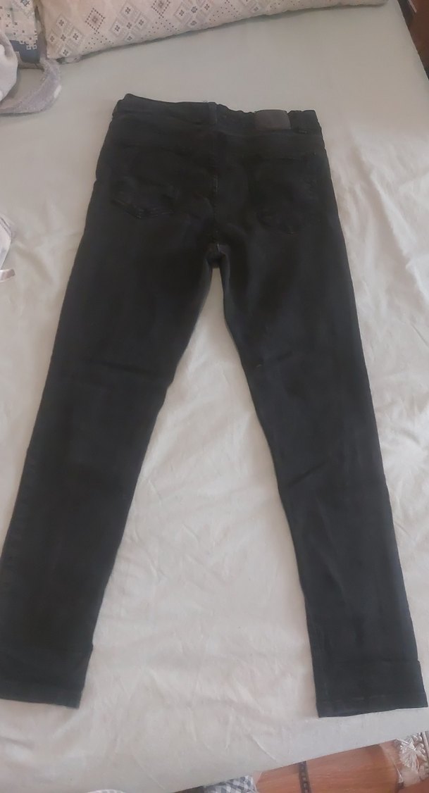 Kemer Detaylı Siyah Kadın Jean - Görsel 5