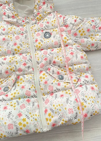 Mango Orijinal Çiçek Desenli Kapüşonlu Kız Mont - Görsel 5