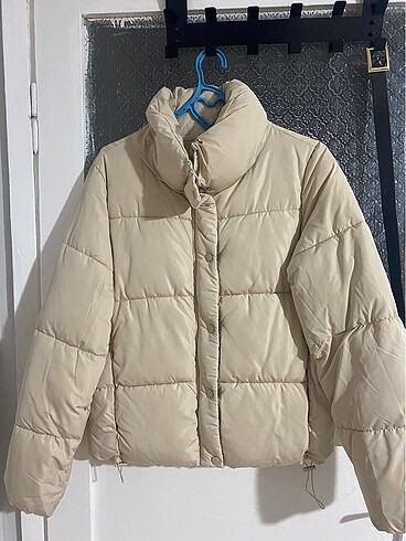 Stradivarius Şişme Mont