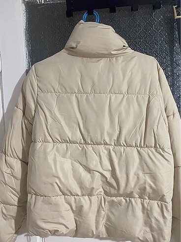m Beden Stradivarius Şişme Mont