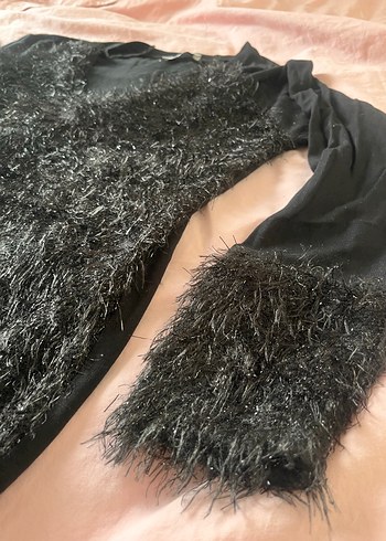 Siyah V Yaka Kürk Detaylı Kadın Kazak - Görsel 3